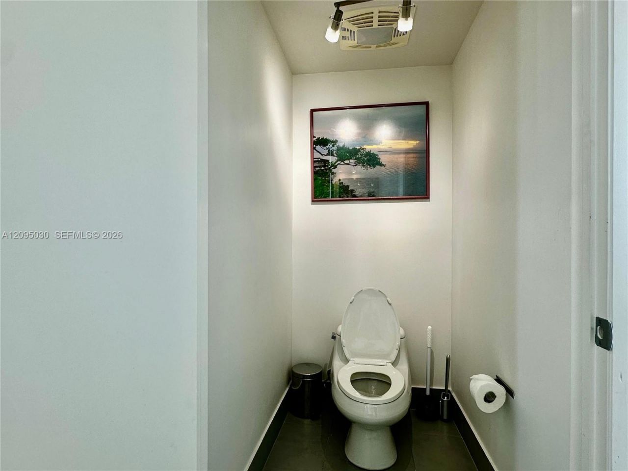 92 SW 3rd St , Unit 4905, Miami, FL 33130 Photo
