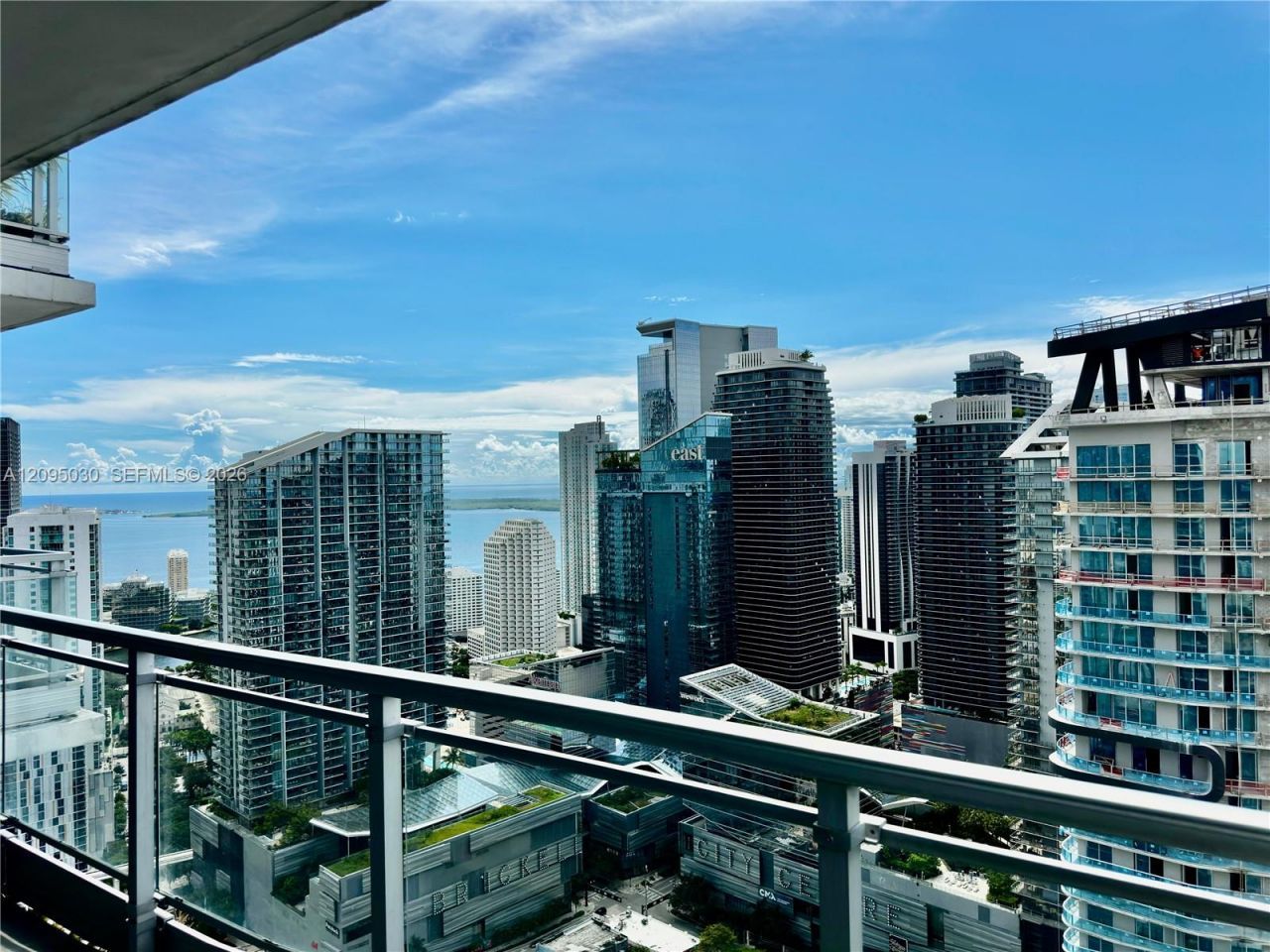92 SW 3rd St , Unit 4905, Miami, FL 33130 Photo
