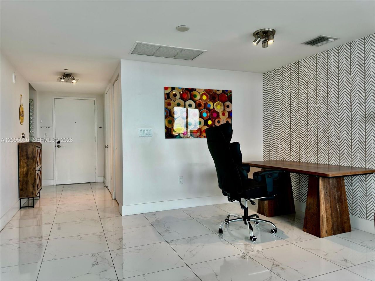92 SW 3rd St , Unit 4905, Miami, FL 33130 Photo