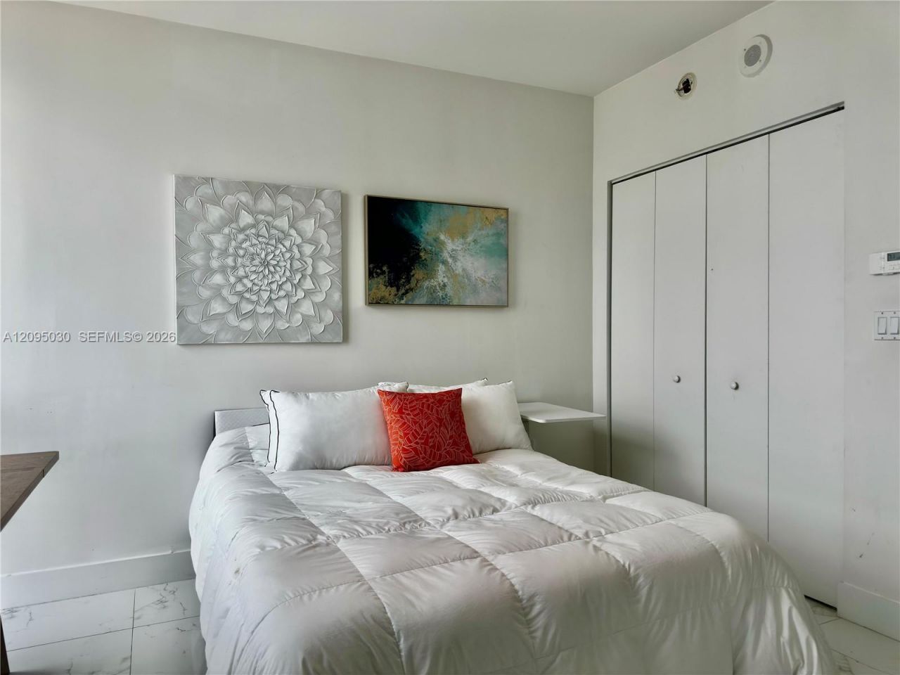 92 SW 3rd St , Unit 4905, Miami, FL 33130 Photo