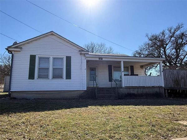 307 Cedar Street , Palo Pinto, TX 76484