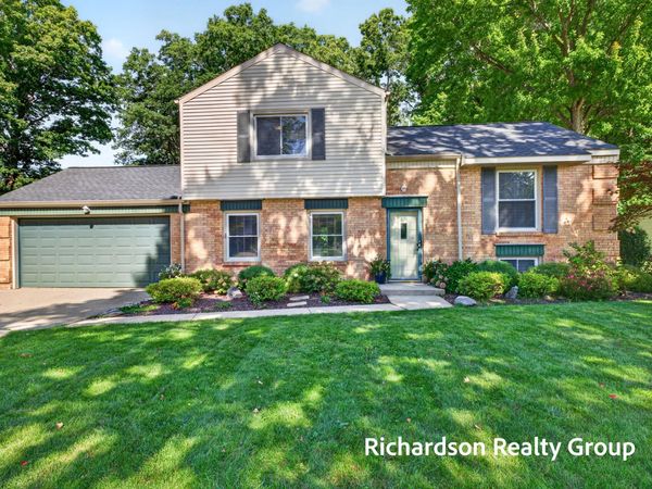 15937 OBrien Court, Grand Haven, MI 49417