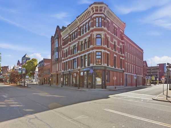 219 Central Street, Unit 2B, Lowell, MA 01852