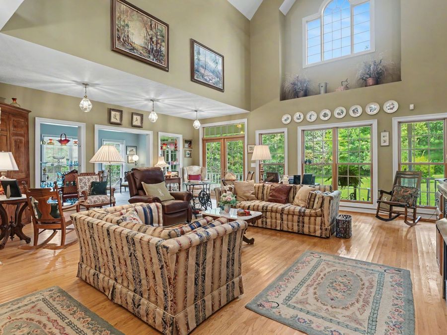 Property Image 6