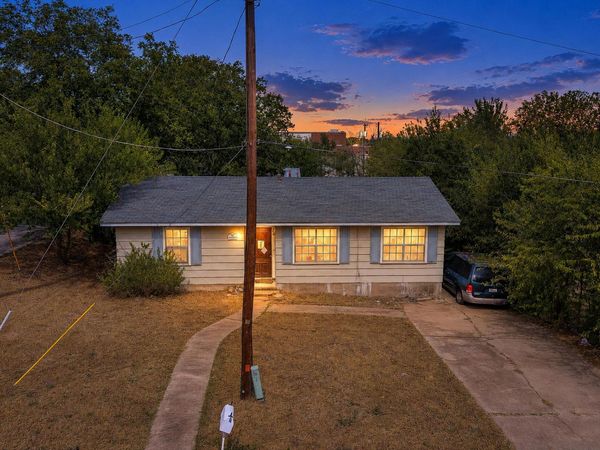 200 E Hoopes Ave, Pflugerville, TX 78660