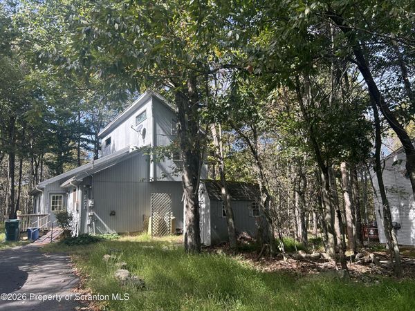 2657 Highview Terrace, Tobyhanna, PA 18466
