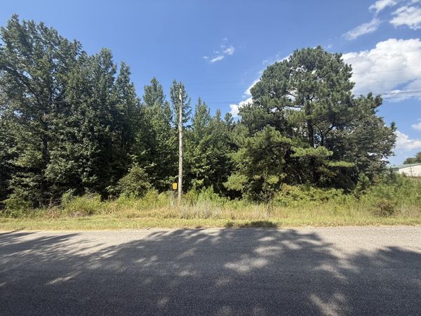 LONDONDERRY DR, Somerville, TN 38068