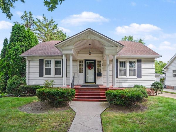 115 Eastman Street, Mount Clemens, MI 48043