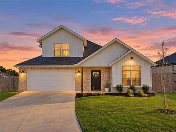 5801 SW Peaceful Avenue , Bentonville, AR 72713