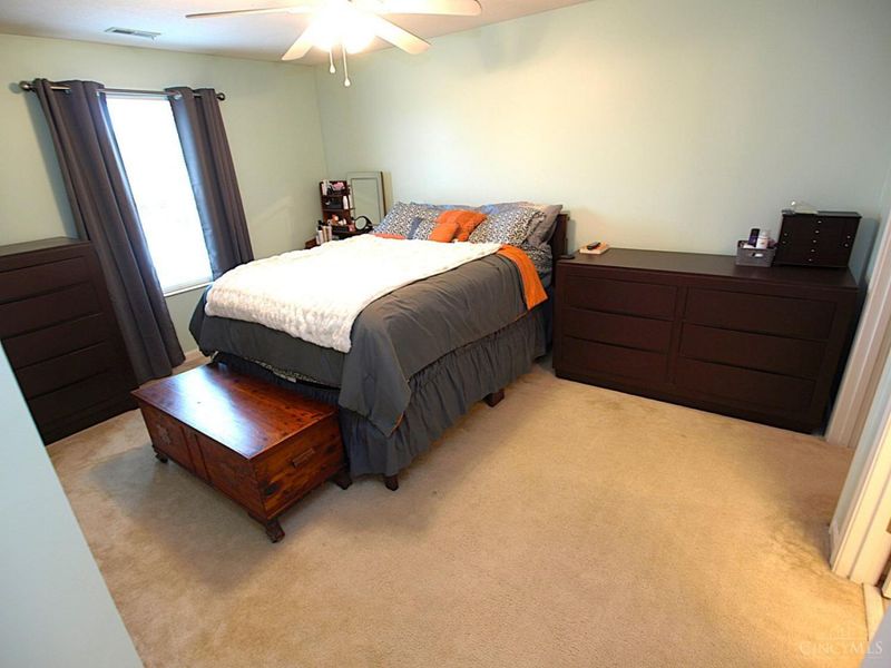 7609 Skyview Circle, Green Township, OH 45248 Photo 10
