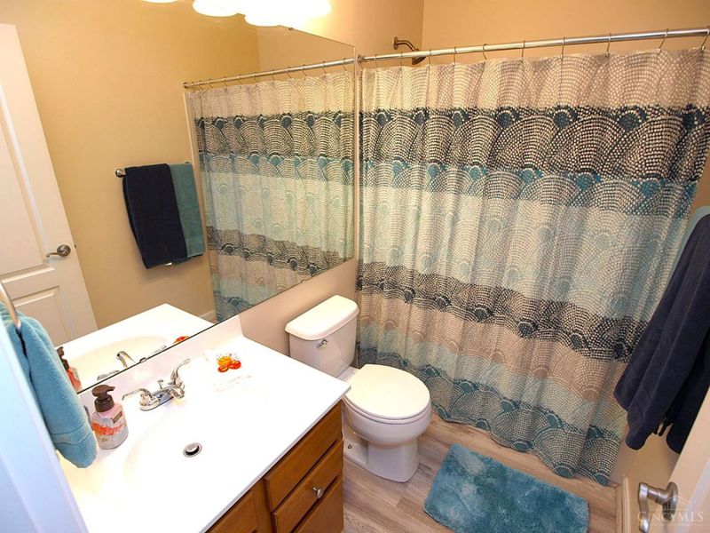 7609 Skyview Circle, Green Township, OH 45248 Photo 14