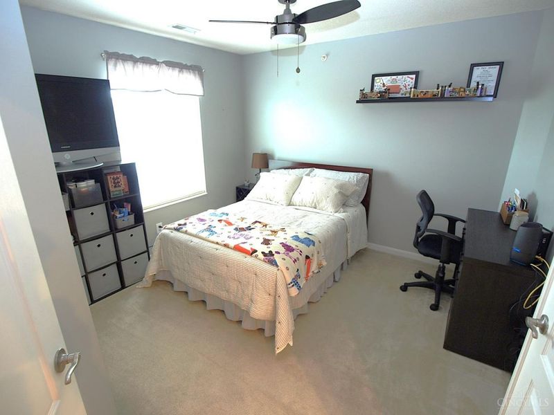 7609 Skyview Circle, Green Township, OH 45248 Photo 8