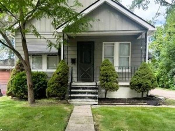 54 W Hopkins Avenue, Pontiac, Mi 48340
