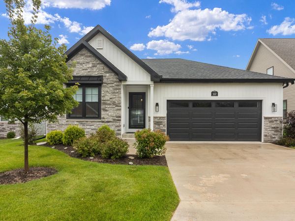 307 Evan Dr, Lake Geneva, WI 53147