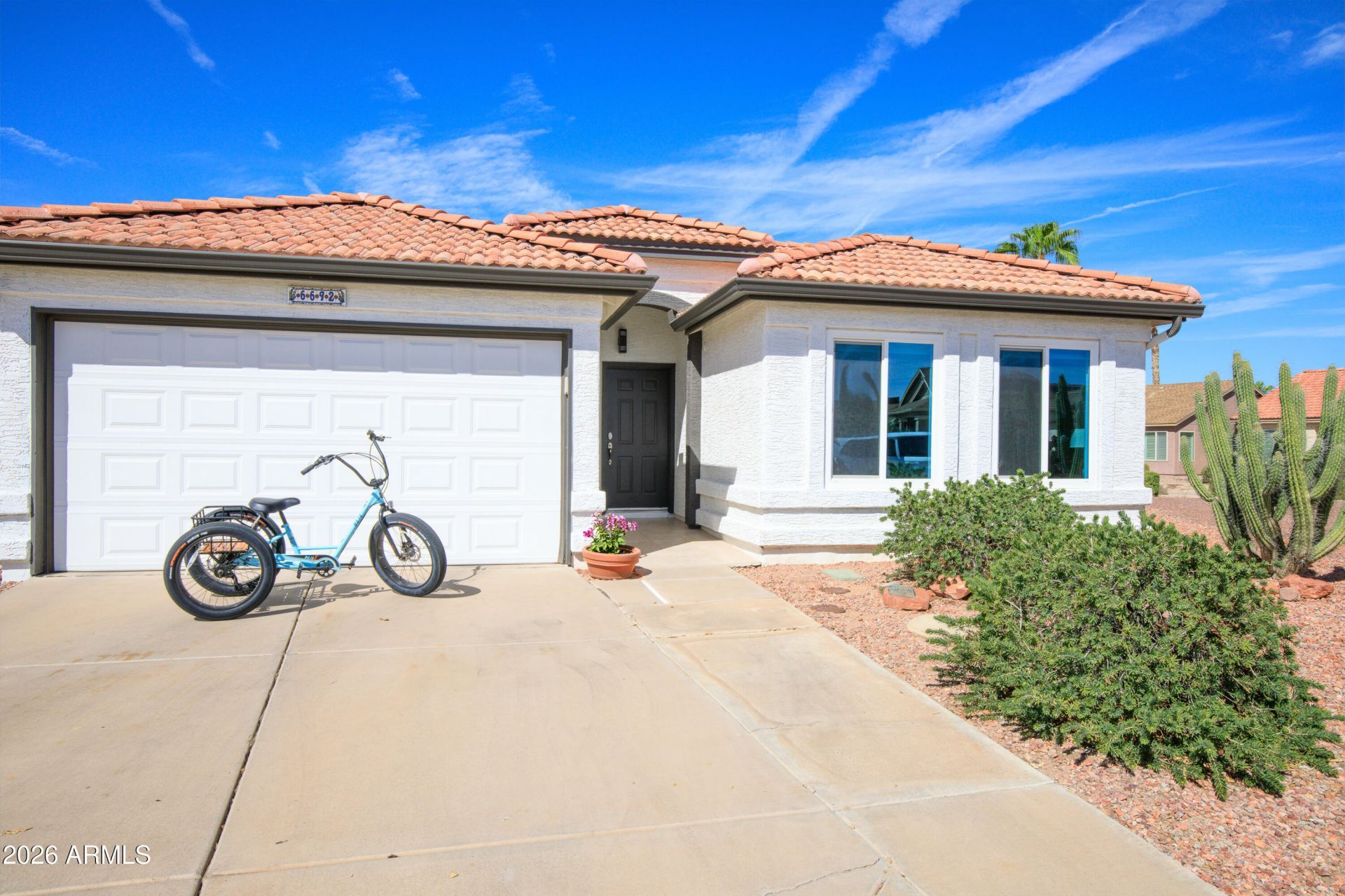 6692 S Cypress Point Drive, Chandler, AZ 85249 Main Photo