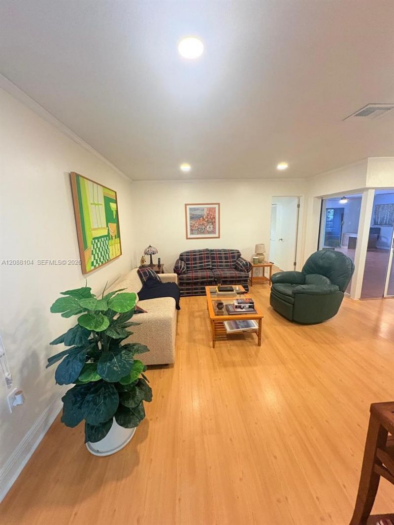 927 NW 106th Ave Cir, Unit 927, Miami, FL 33172 Photo