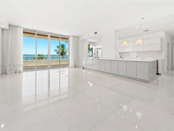 808 Brickell Key Dr , Unit 304, Miami, FL 33131