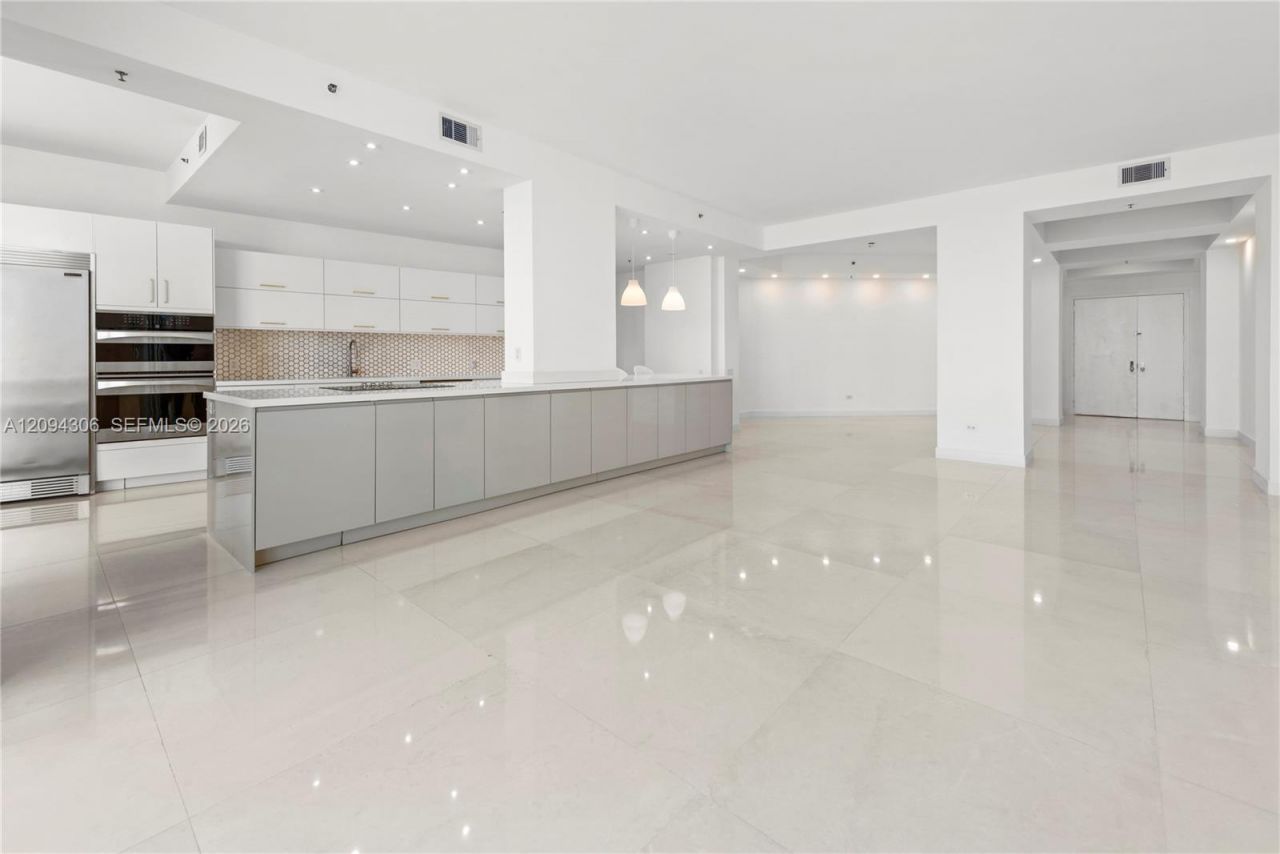 808 Brickell Key Dr, Unit 304, Miami, FL 33131 Photo