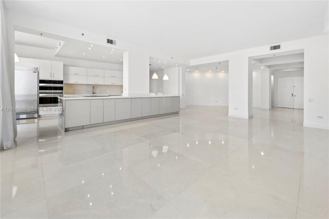 808 Brickell Key Dr, Unit 304, Miami, FL 33131 Photo