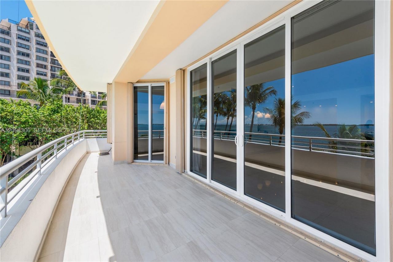 808 Brickell Key Dr, Unit 304, Miami, FL 33131 Photo