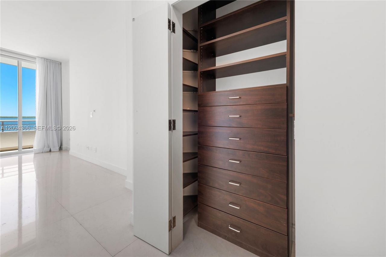 808 Brickell Key Dr, Unit 304, Miami, FL 33131 Photo