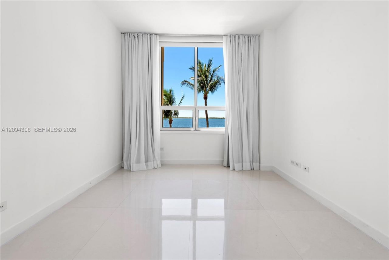 808 Brickell Key Dr, Unit 304, Miami, FL 33131 Photo