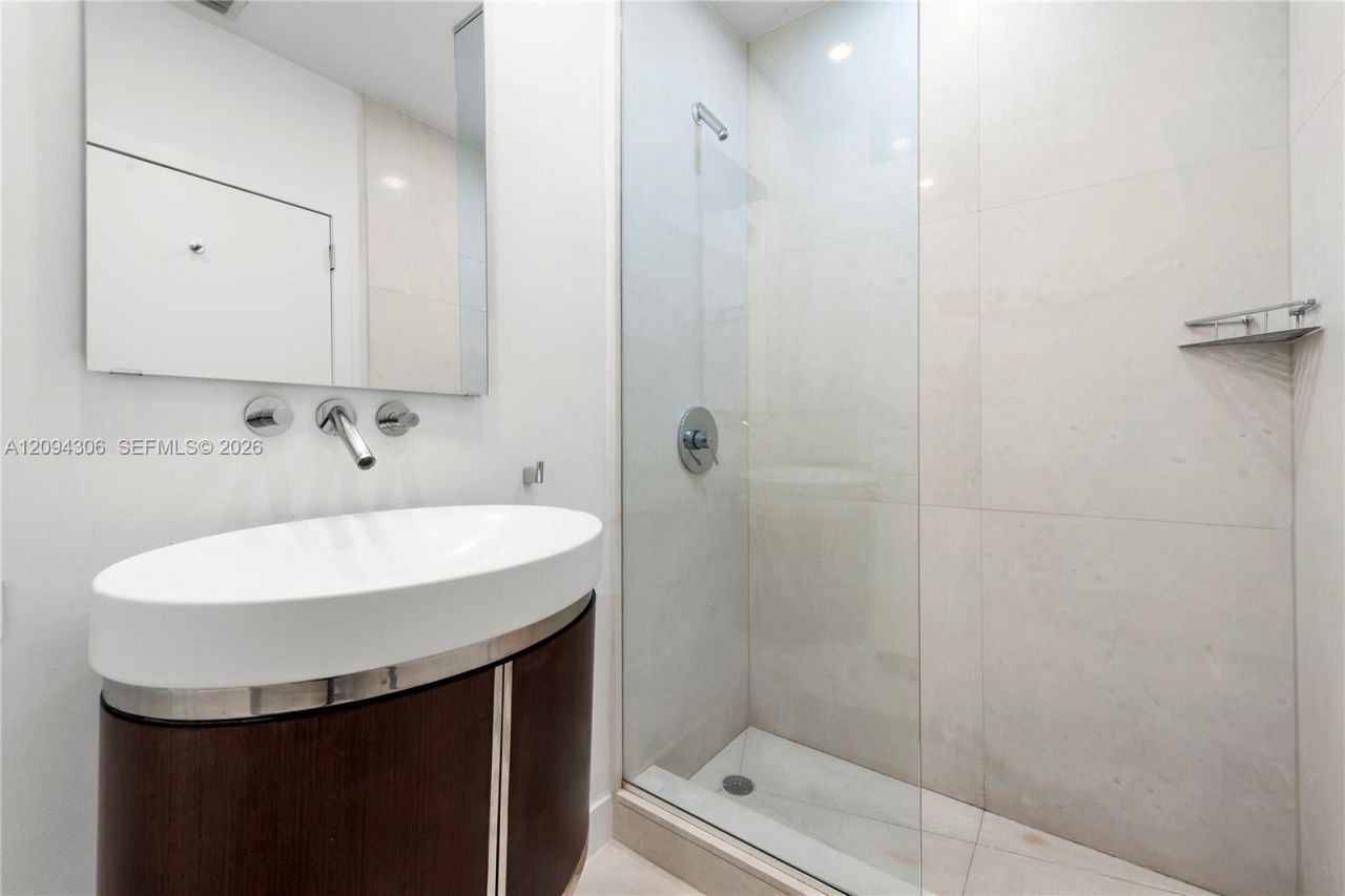 808 Brickell Key Dr, Unit 304, Miami, FL 33131 Photo