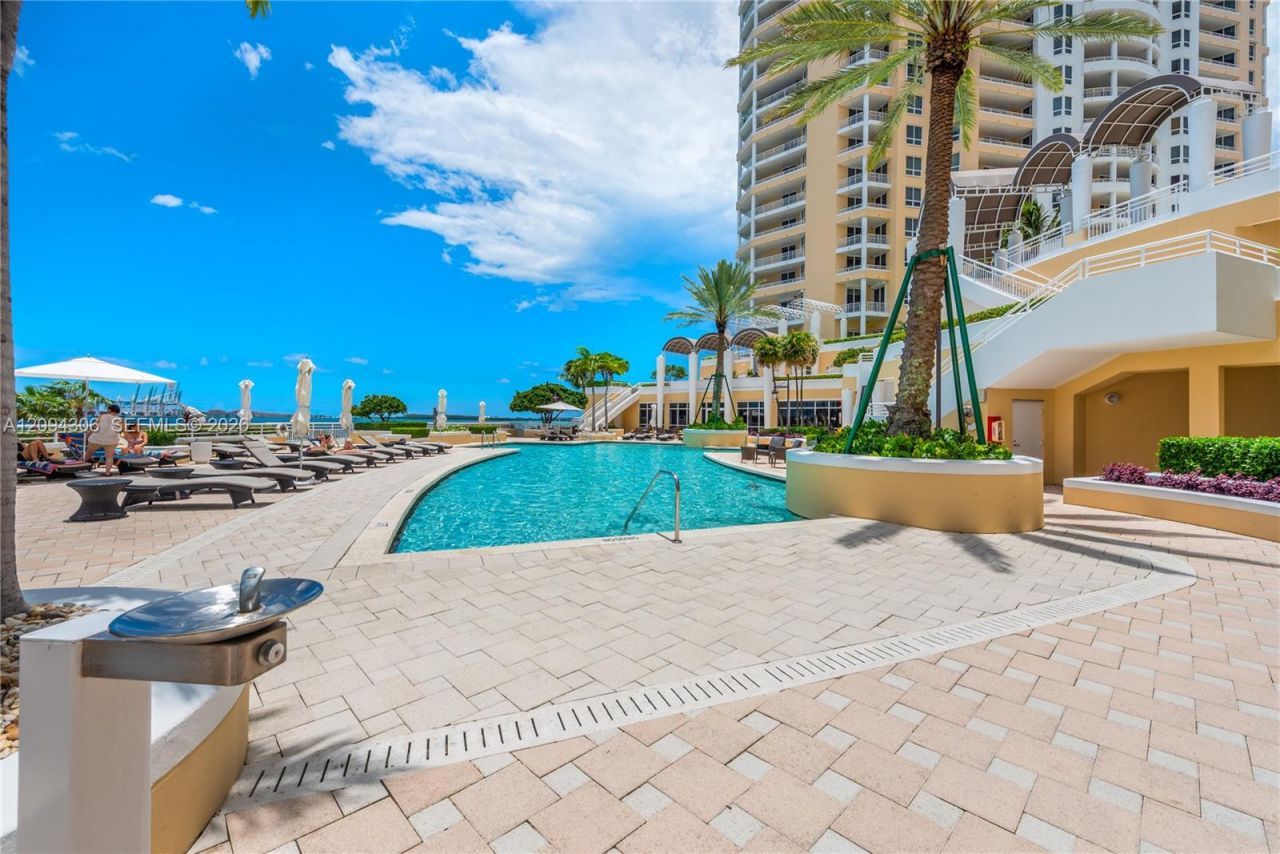 808 Brickell Key Dr, Unit 304, Miami, FL 33131 Photo