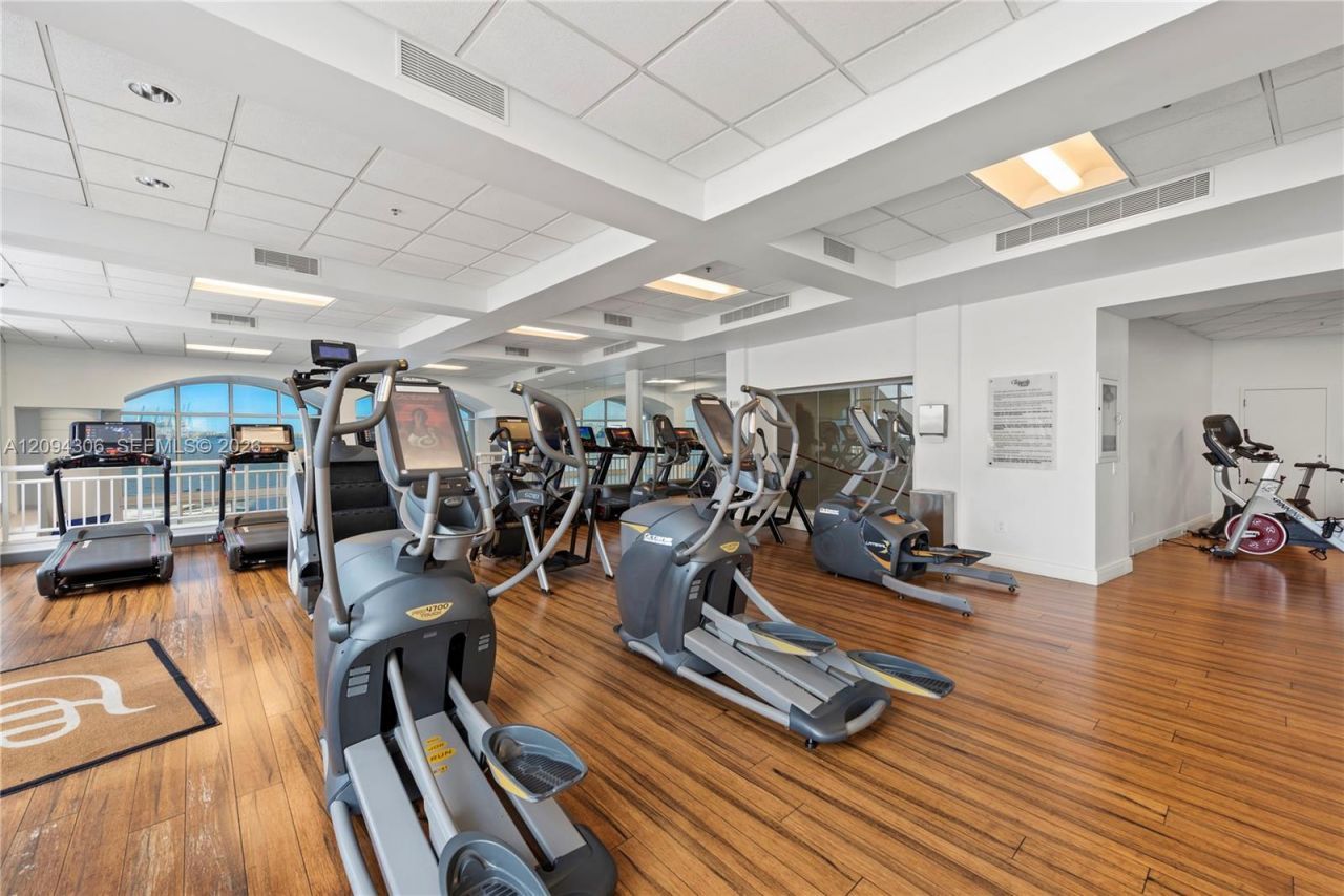 808 Brickell Key Dr, Unit 304, Miami, FL 33131 Photo