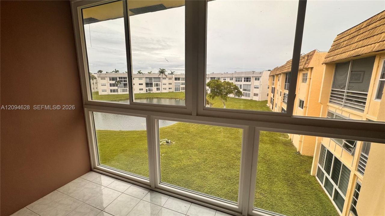 8400 Sunrise Lakes Blvd , Unit 306, Sunrise, FL 33322 Photo