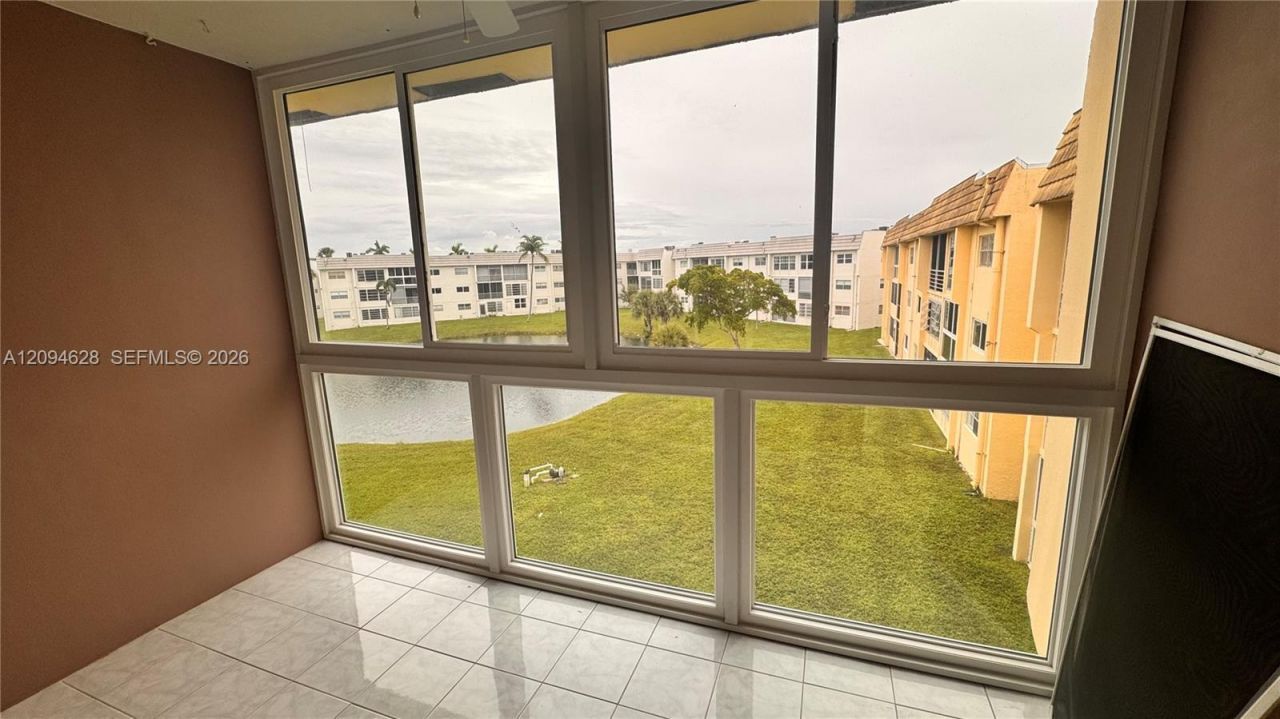 8400 Sunrise Lakes Blvd , Unit 306, Sunrise, FL 33322 Photo