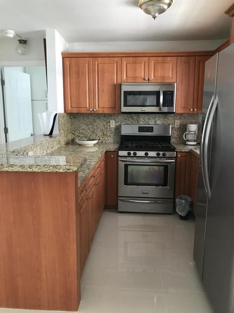 720 Collins Ave , Unit 509, Miami Beach, FL 33139 Photo