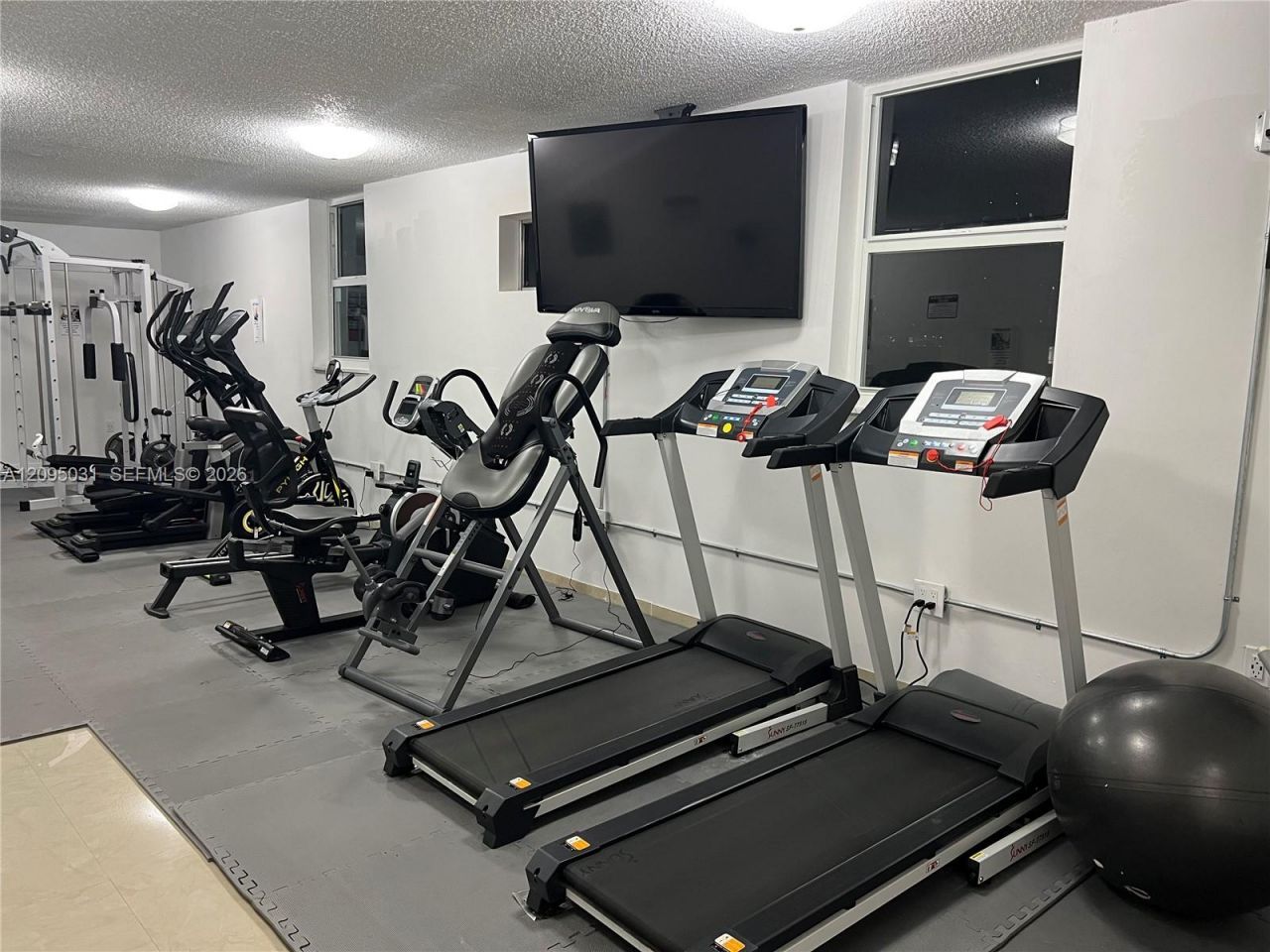 720 Collins Ave , Unit 509, Miami Beach, FL 33139 Photo