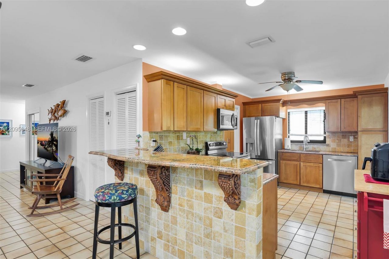 88 Marina Ave, Key Largo, FL 33037 Photo