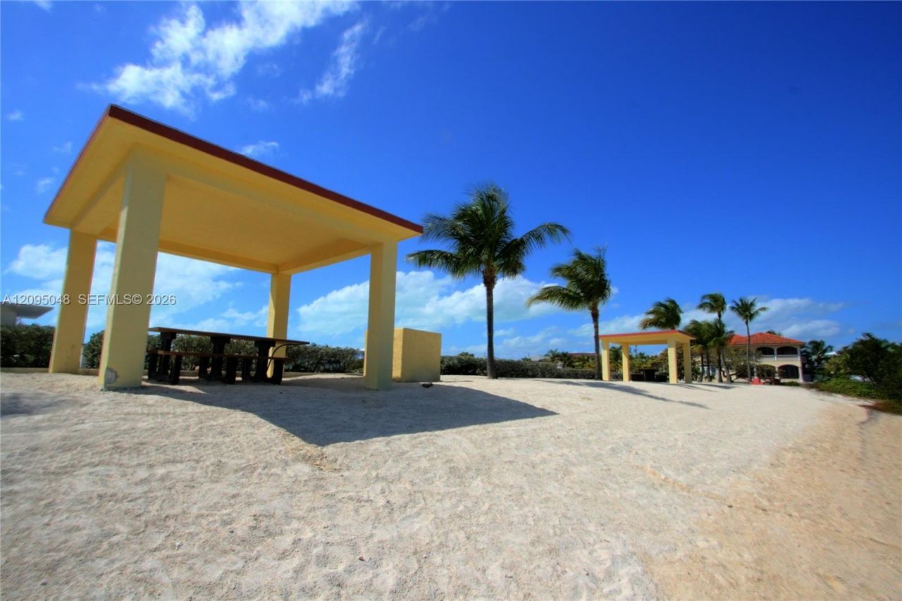 88 Marina Ave, Key Largo, FL 33037 Photo