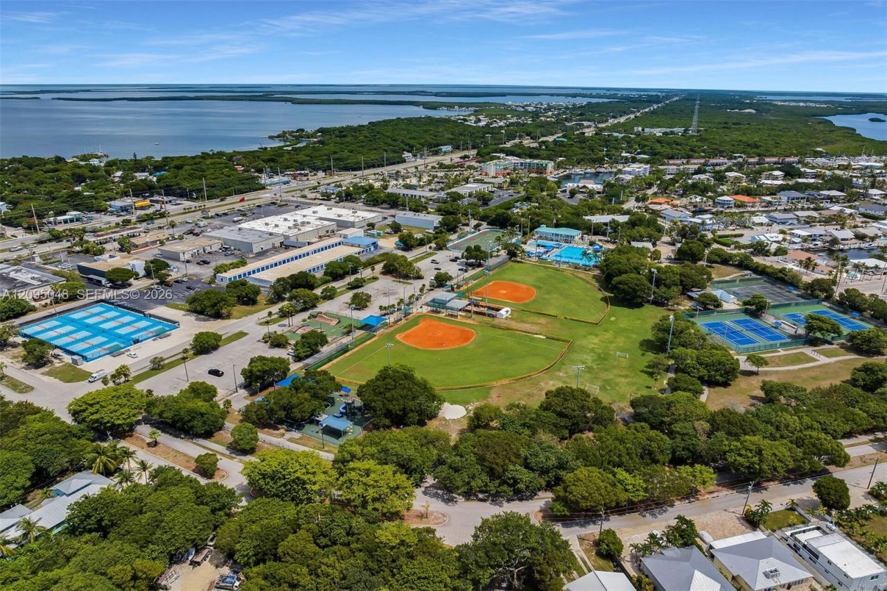 88 Marina Ave, Key Largo, FL 33037 Photo