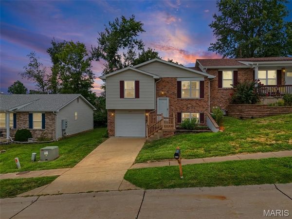 2205 Berrywood Court, Arnold, MO 63010