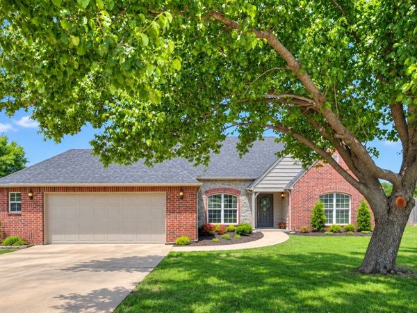 8512 N 100 East Avenue, Owasso, OK 74055