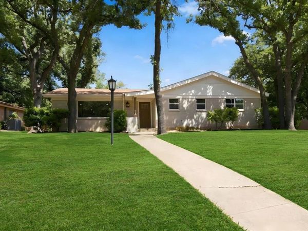 508 Oak Park Drive , Hurst, TX 76053