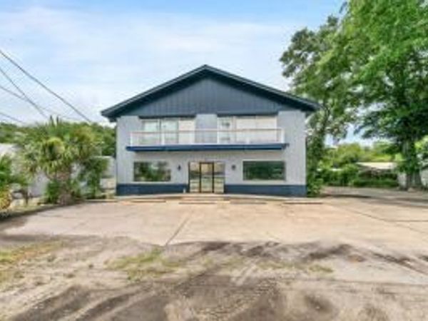 215 NE Hollywood Boulevard, Fort Walton Beach, FL 32548