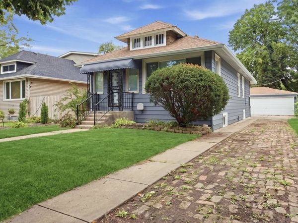 10607 S May Street, Chicago, IL 60643