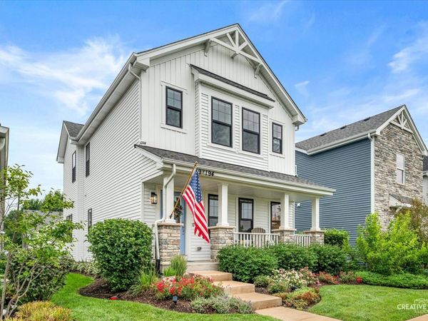 39W194 Water Way, Geneva, IL 60134