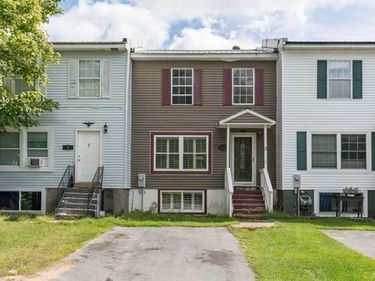 8 Oxford Street, Carthage, NY 13619