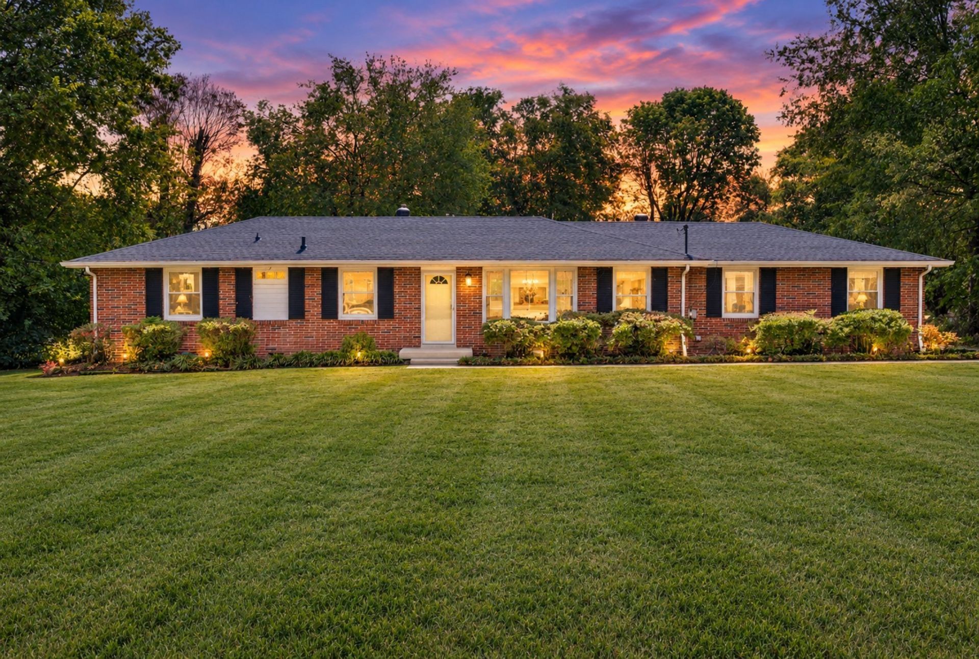 570 Joyce Ln, Nashville, TN 37216 Main Photo