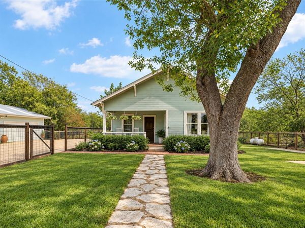 372 Old Lockhart RD, Lockhart, TX 78644