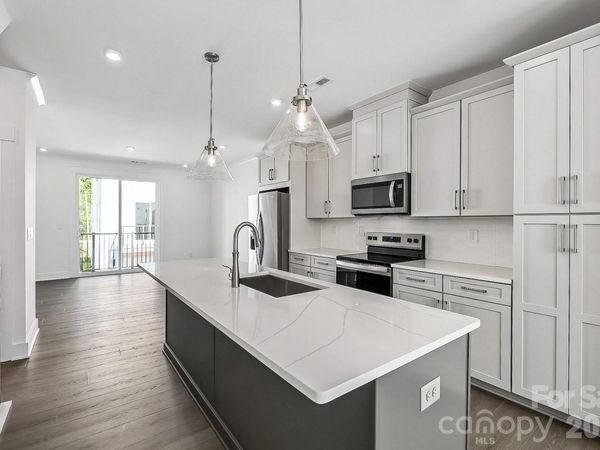 1128 Kokomo Lane , Unit 67, Charlotte, NC 28206