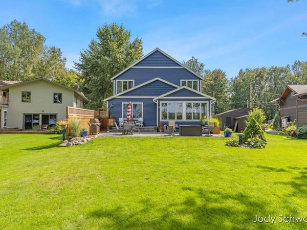 7121 Hass Drive NE, Comstock Park, MI 49321