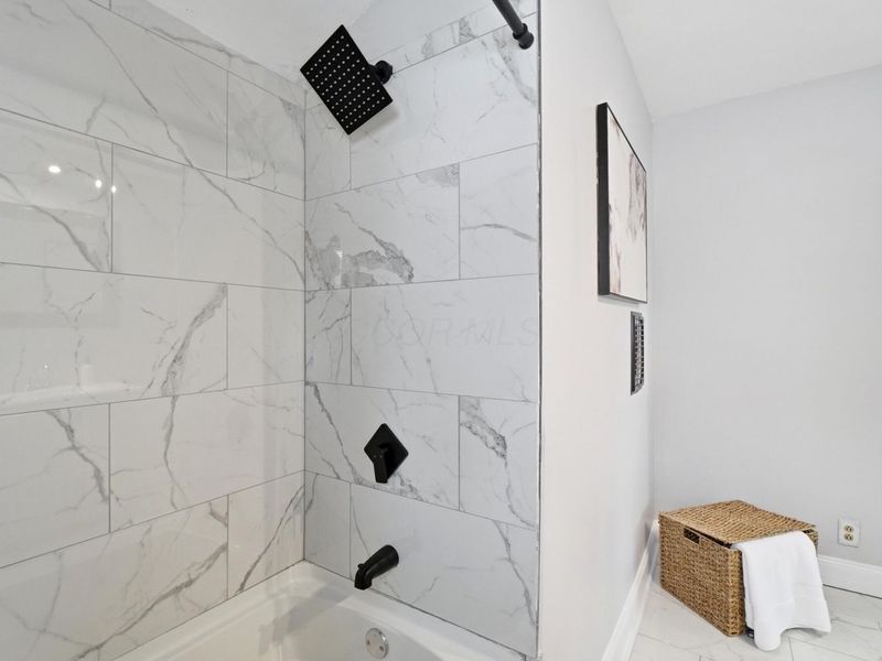 1218 E 22nd Avenue , Columbus, OH 43211 Photo 5