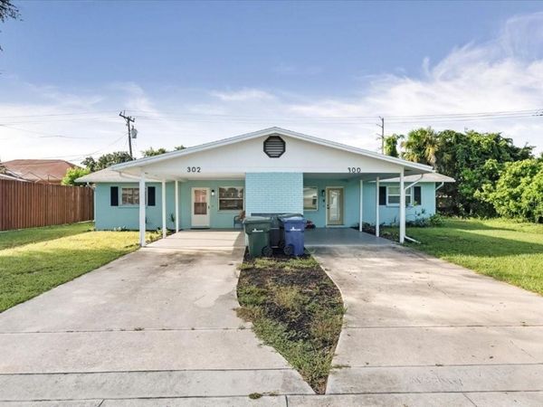 300 & 302 BRIARWOOD ROAD, VENICE, FL 34293