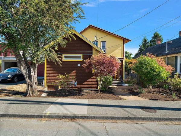 149 St. Lawrence St , Victoria, BC V8V 1X9